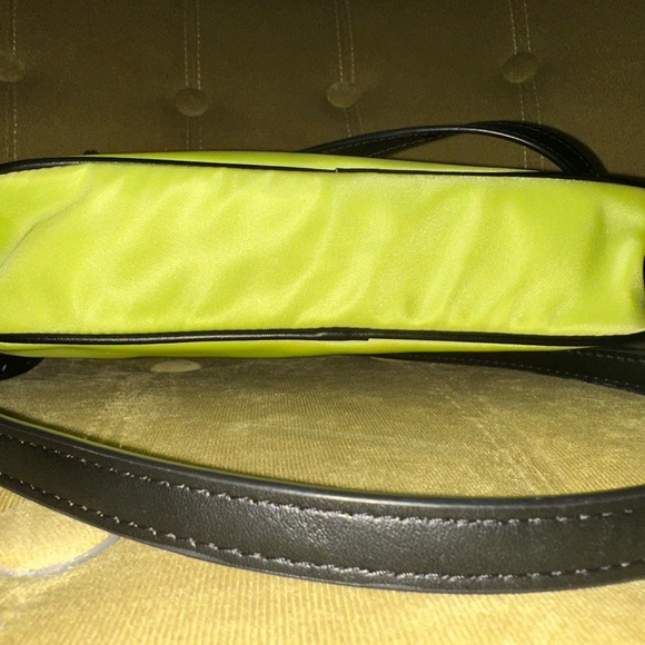Michael Kors Bag, Neon Green, Lime - Picture 8 of 11